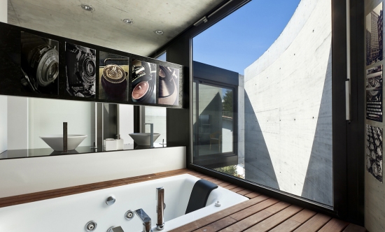 Displate Interiors: modern view bathroom